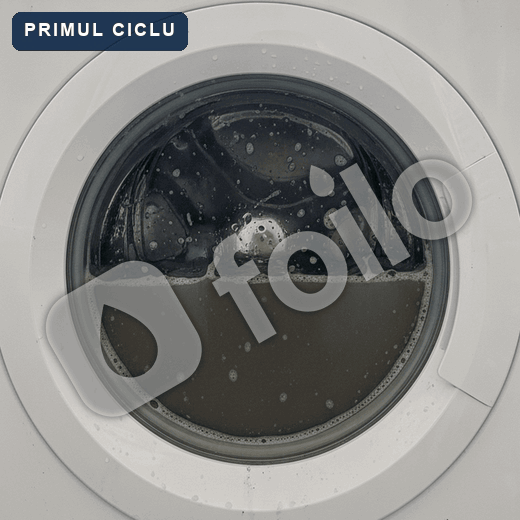 Apa neagră la primul ciclu și garnitura murdară, apoi curate